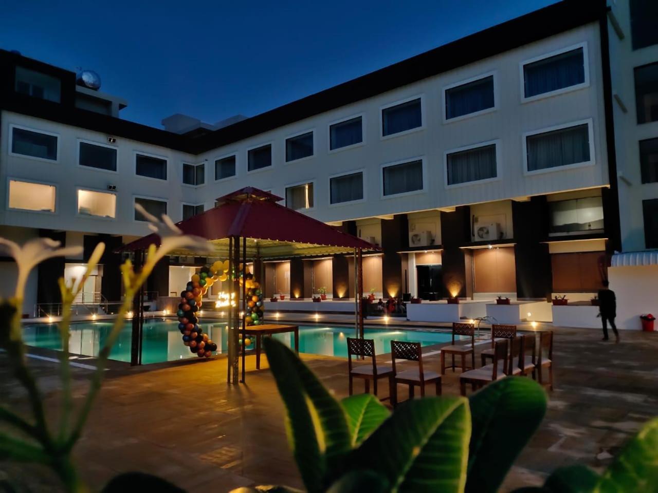 Bamboo Saa Mulberry Resort พุชการ์ ภายนอก รูปภาพ