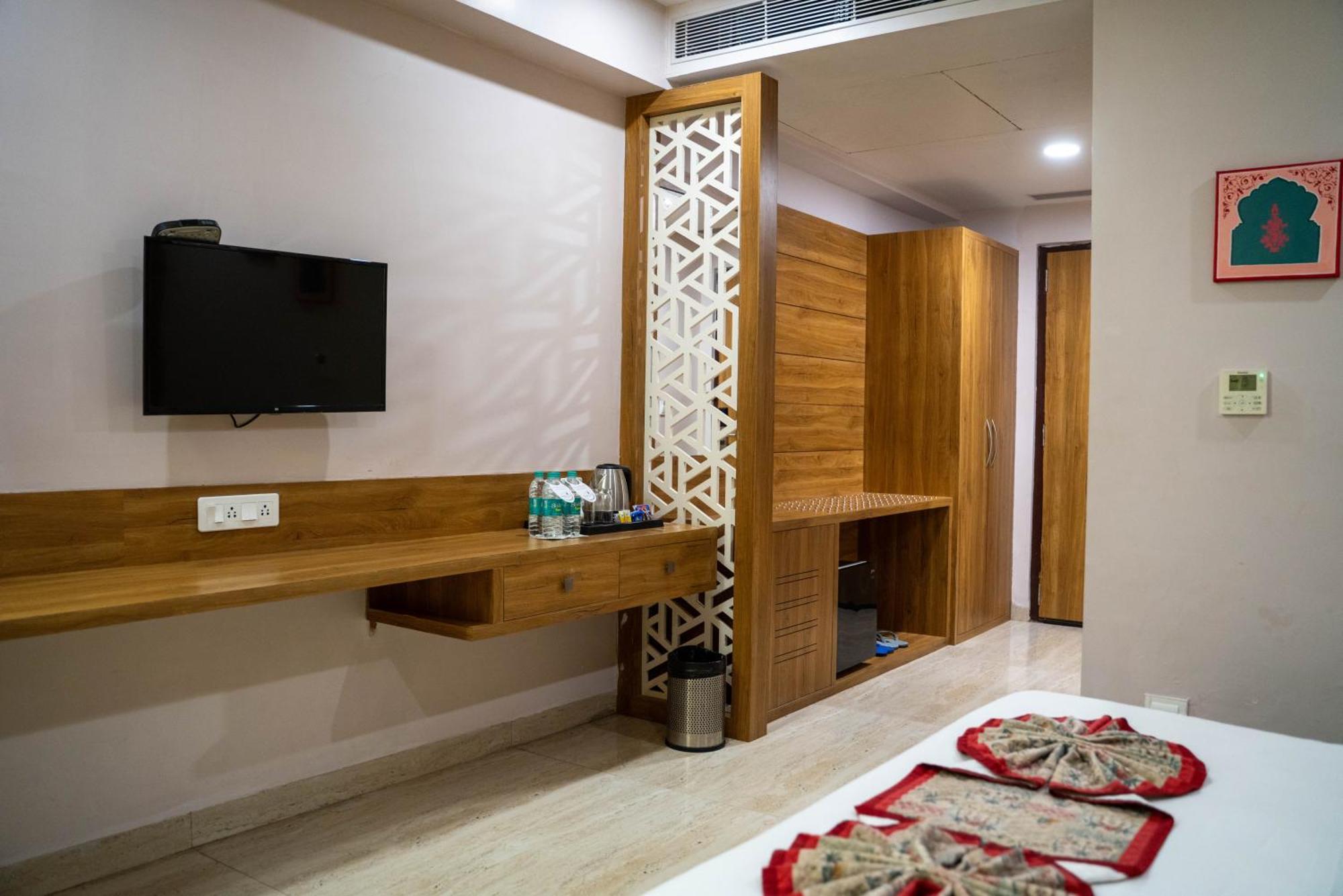 Bamboo Saa Mulberry Resort พุชการ์ ภายนอก รูปภาพ